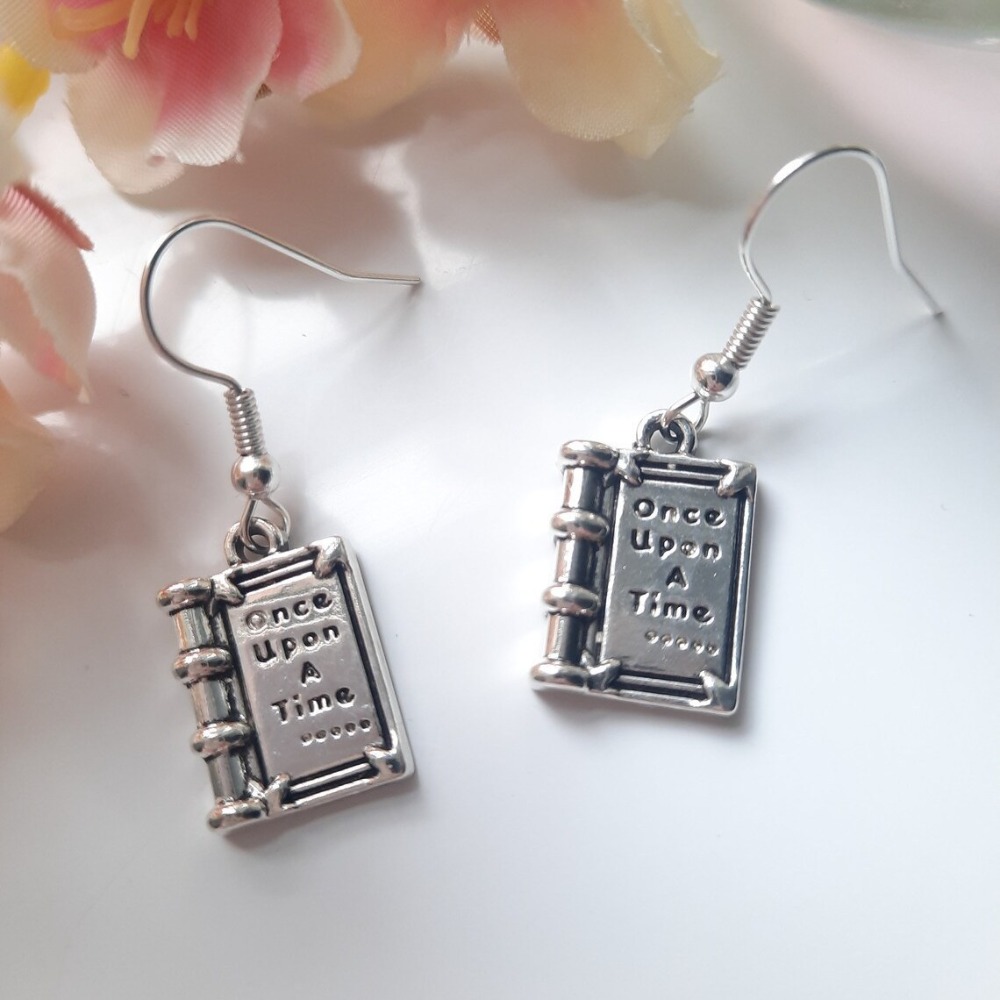 Vintage Fashion Coloring Book - Anting-anting gantung berbentuk buku warna perak