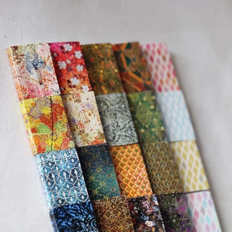 Vintage Fashion Coloring Book - 4 Buah Buku Mini Warna-warni Skala