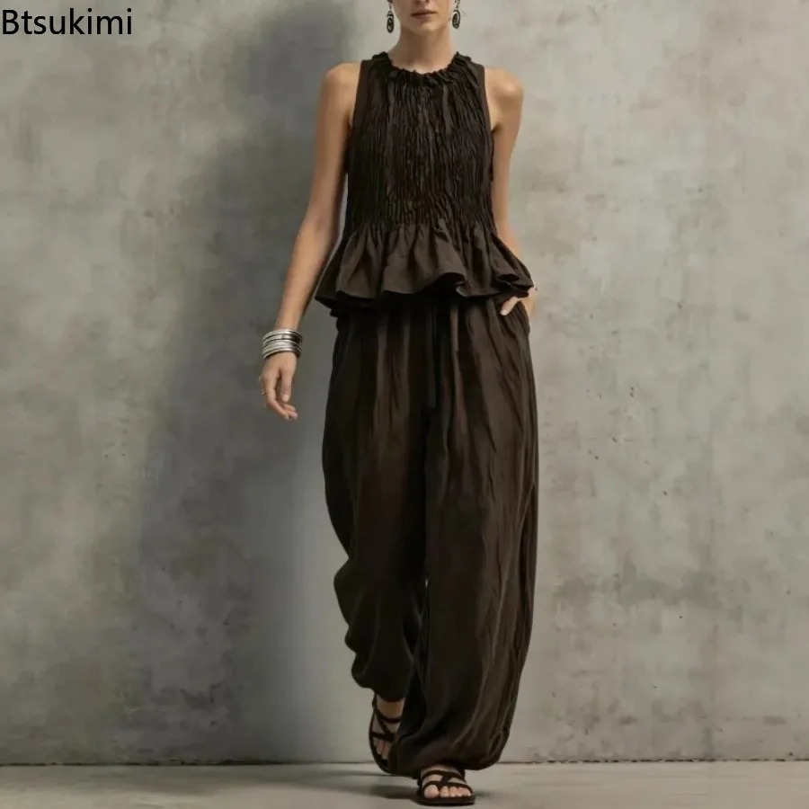 Retro Track Pant - Atasan Tanpa Lengan dengan Ruffle Sederhana