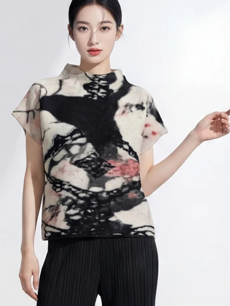 Vintage Fashion Build - Kaus Modis Wanita Lengan Pendek Atasan