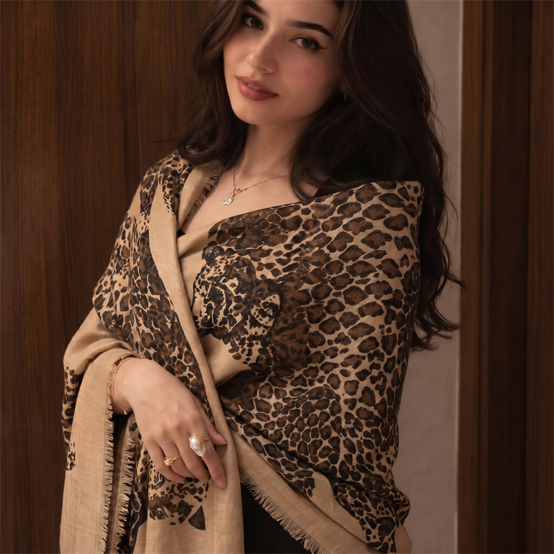 Hijab dan kerudung motif leopa - Vintage Fashion Wear ulasan dan harga