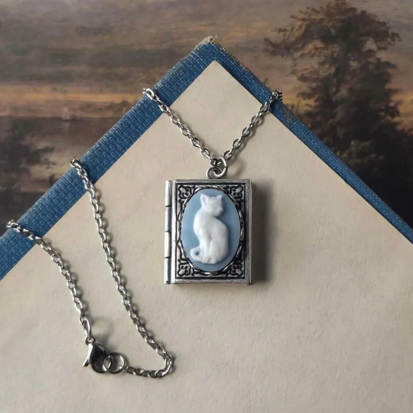Kalung Liontin Kotak Foto Kuci - Vintage Fashion Coloring Book ulasan dan harga